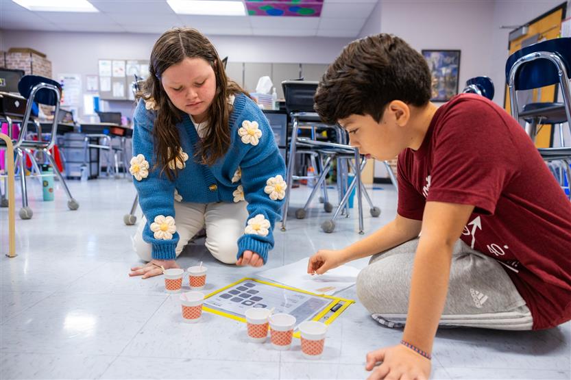 Hillsboro fifth graders make silly putty